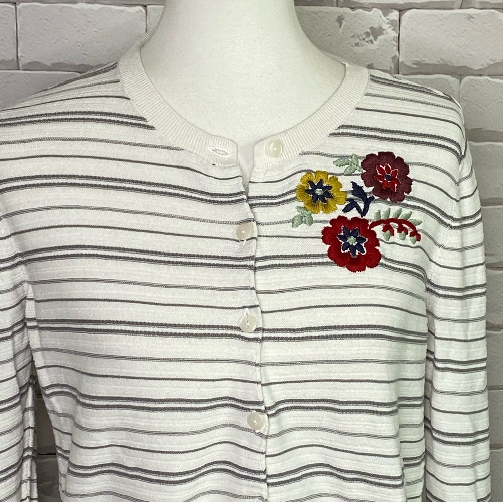 Loft Outlet Gray and White Stripe Cardigan Size Medium - Picture 2 of 6